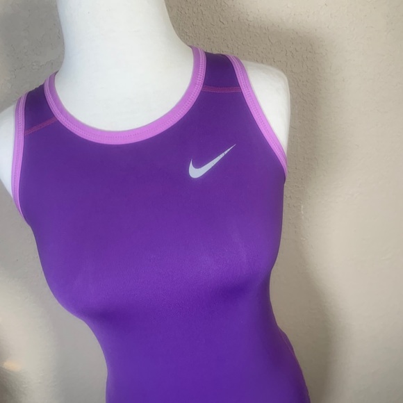 EUC Nike Pro Fitted Dri-Fit Tank - Size Medium - Picture 3 of 14